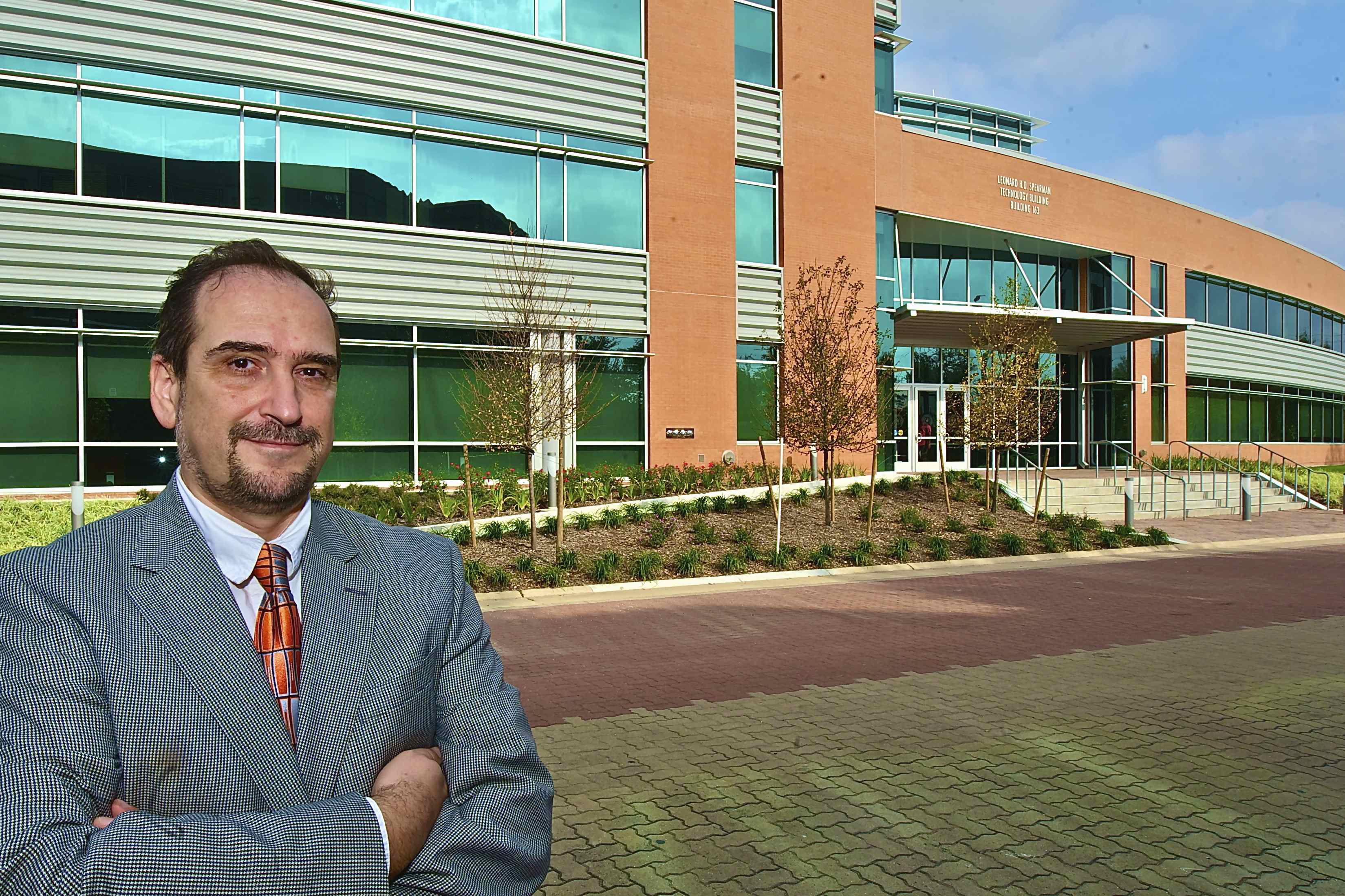 Physicist and mentor Daniel Vrinceanu is leading an effort to develop an atmospheric science track at Texas Southern University, a historically Black institution in the heart of Houston. 